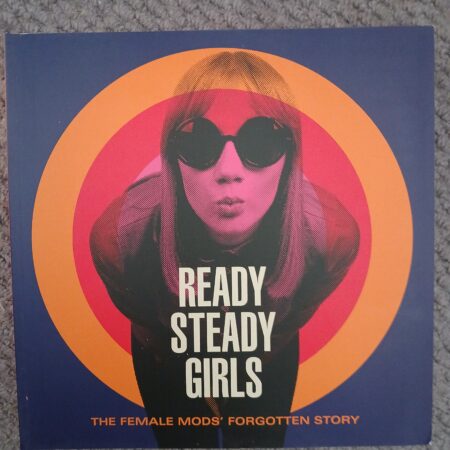 READY STEADY GIRLS BOOK